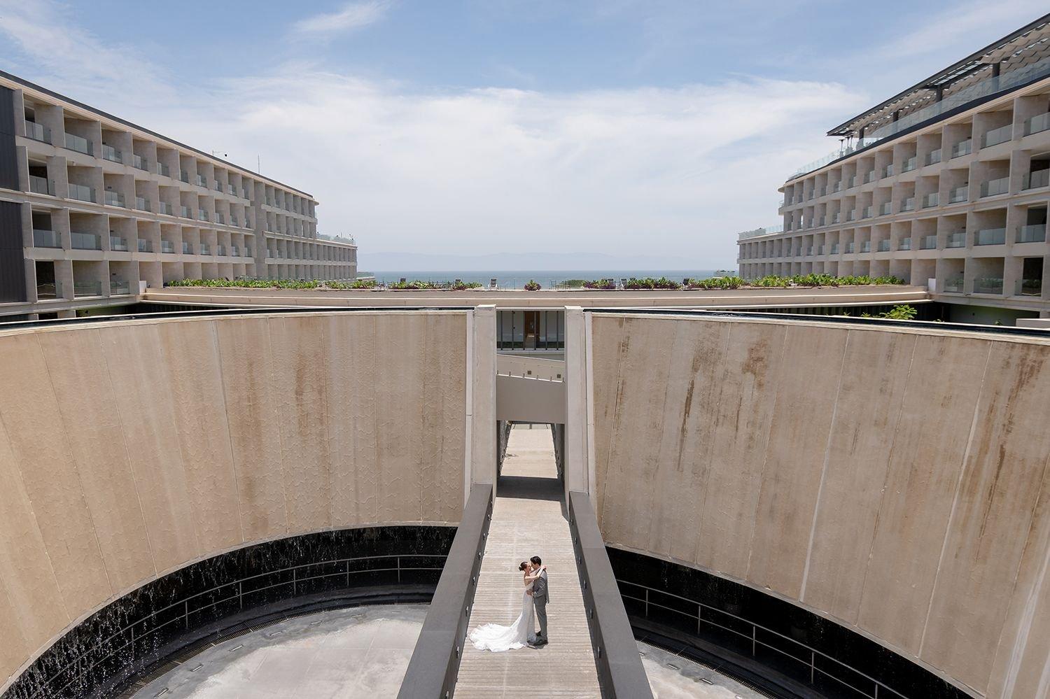 carousel-hero-element image-11