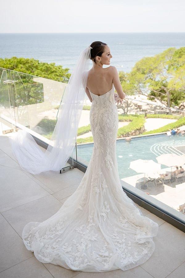 carousel-hero-element image-12