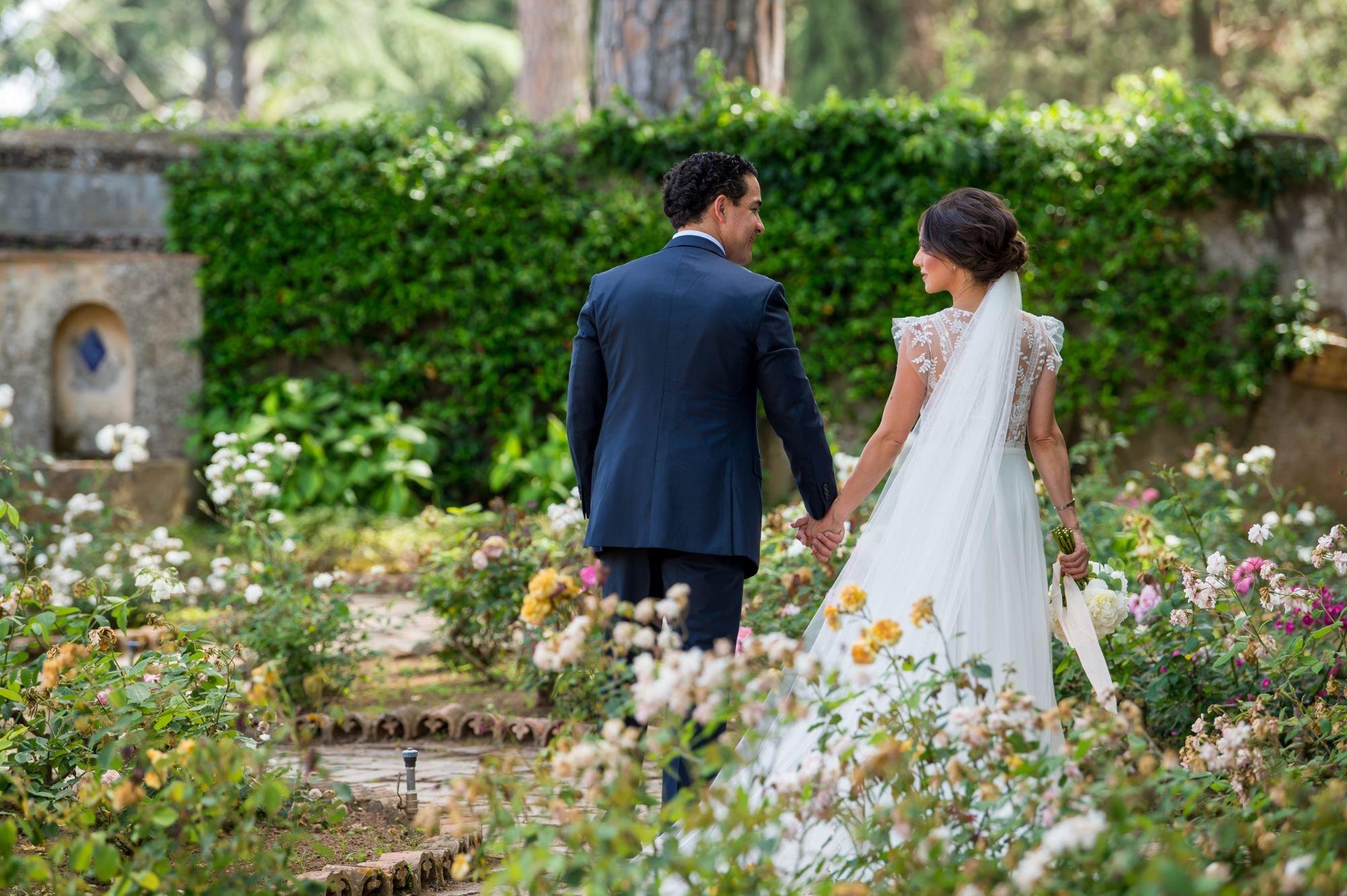 carousel-hero-element image-4